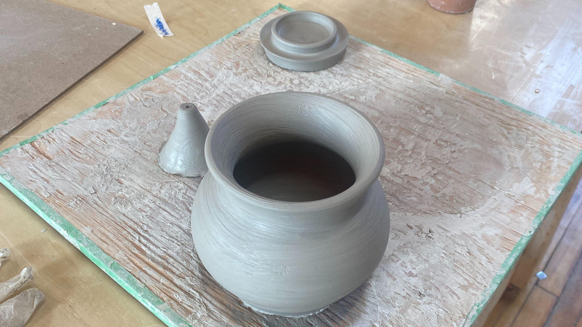 Internal Project_ Carved Jar & Lid (2)