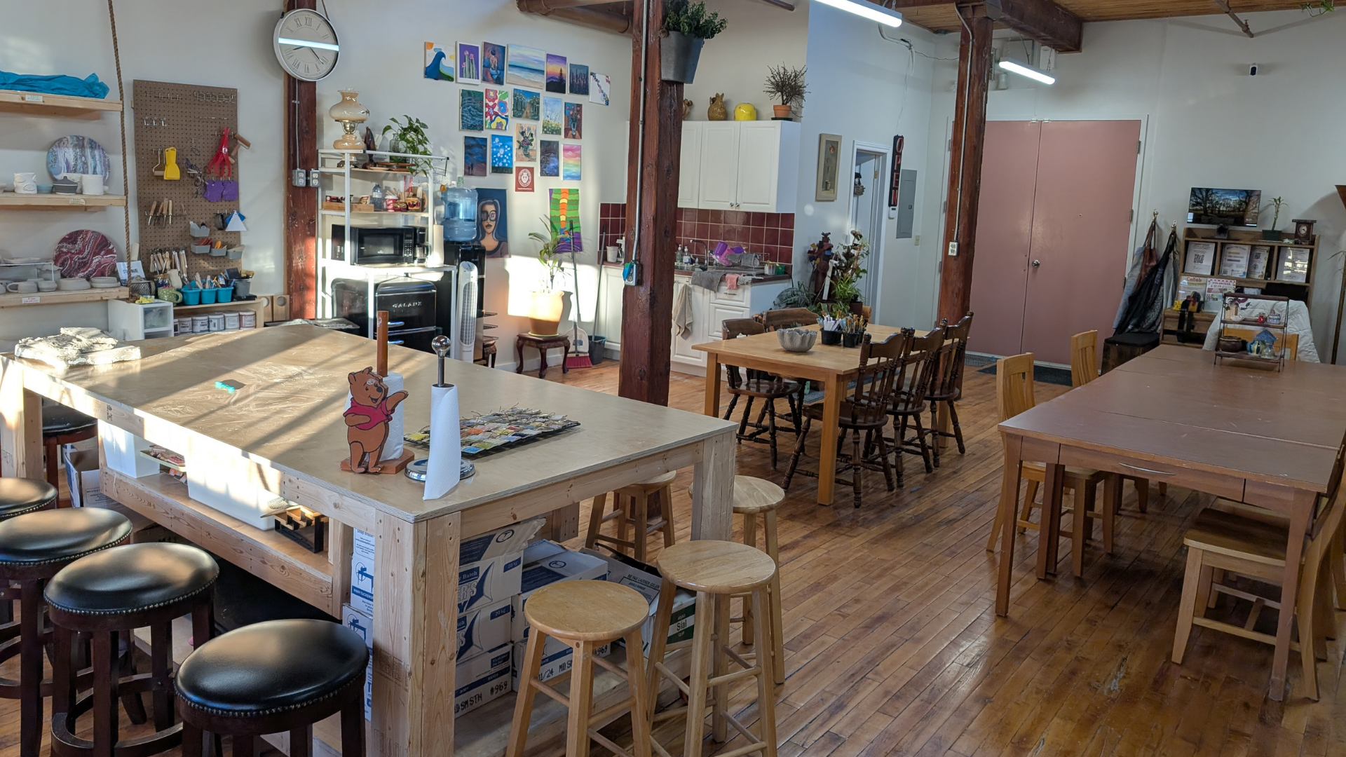 Why Toronto Residents Are Choosing Brampton for Pottery and Art Classes